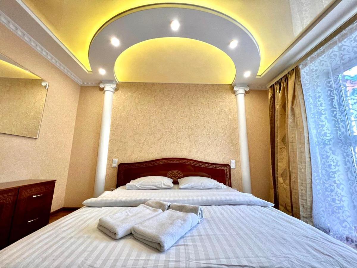 Apartpoltava Двокімнатні Апартаменти, До 6 Спальних Місць, Кутова Ванна, Корпусний Парк, Документи Для Відрядження Zewnętrze zdjęcie