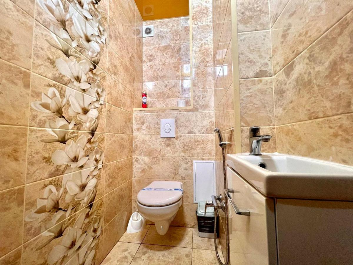 Apartpoltava Двокімнатні Апартаменти, До 6 Спальних Місць, Кутова Ванна, Корпусний Парк, Документи Для Відрядження Zewnętrze zdjęcie