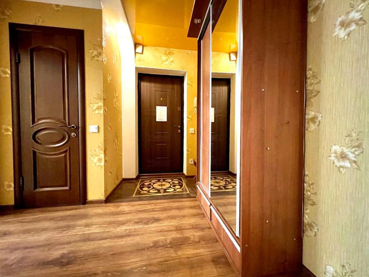 Apartpoltava Двокімнатні Апартаменти, До 6 Спальних Місць, Кутова Ванна, Корпусний Парк, Документи Для Відрядження Zewnętrze zdjęcie